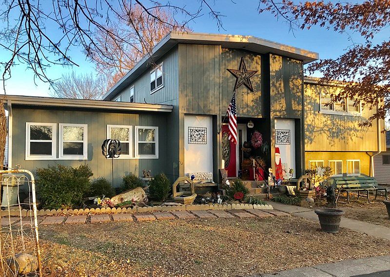 232 N Prewitt St Nevada Mo 64772 Mls 131064 Zillow