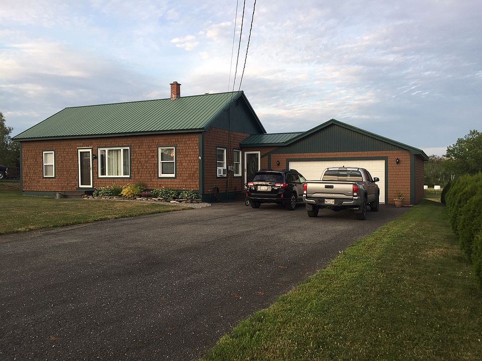 423 Sweden St, Caribou, ME 04736 Zillow