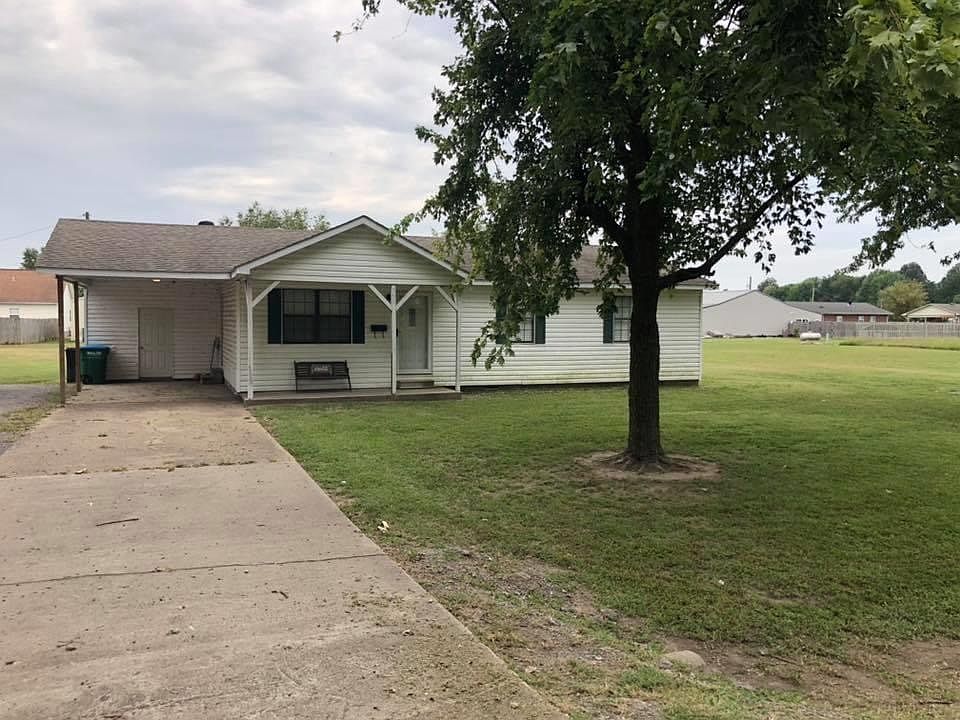 290 Sheeley St, Steele, MO 63877