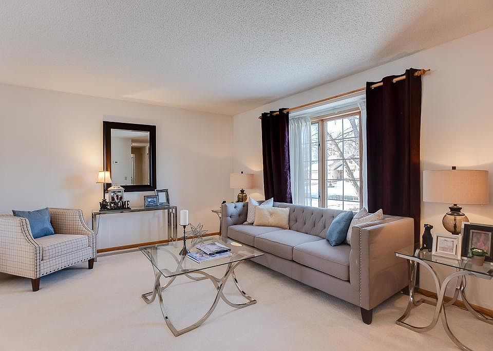 9606 Polaris Ln N Maple Grove Mn 55369 Zillow