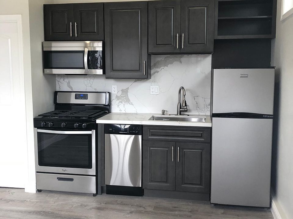 2347 Market St Oakland Ca 94607 Zillow