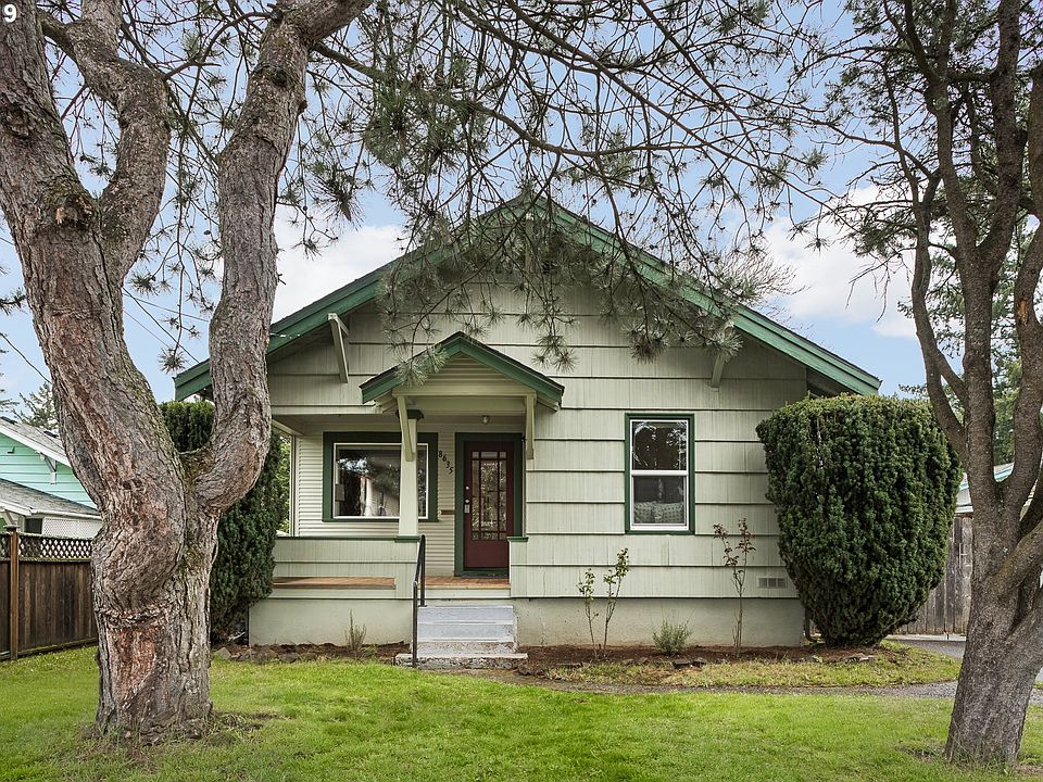 8635 Ne Tillamook St Portland Or 97220 Mls 19057663 Zillow
