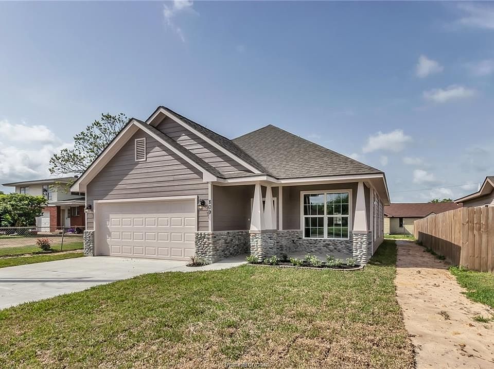 809 W 17th St Bryan Tx 77803 Zillow