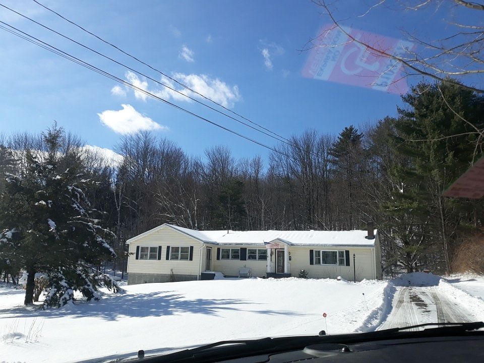 193 Point Of Pines Rd, Castleton, VT 05735