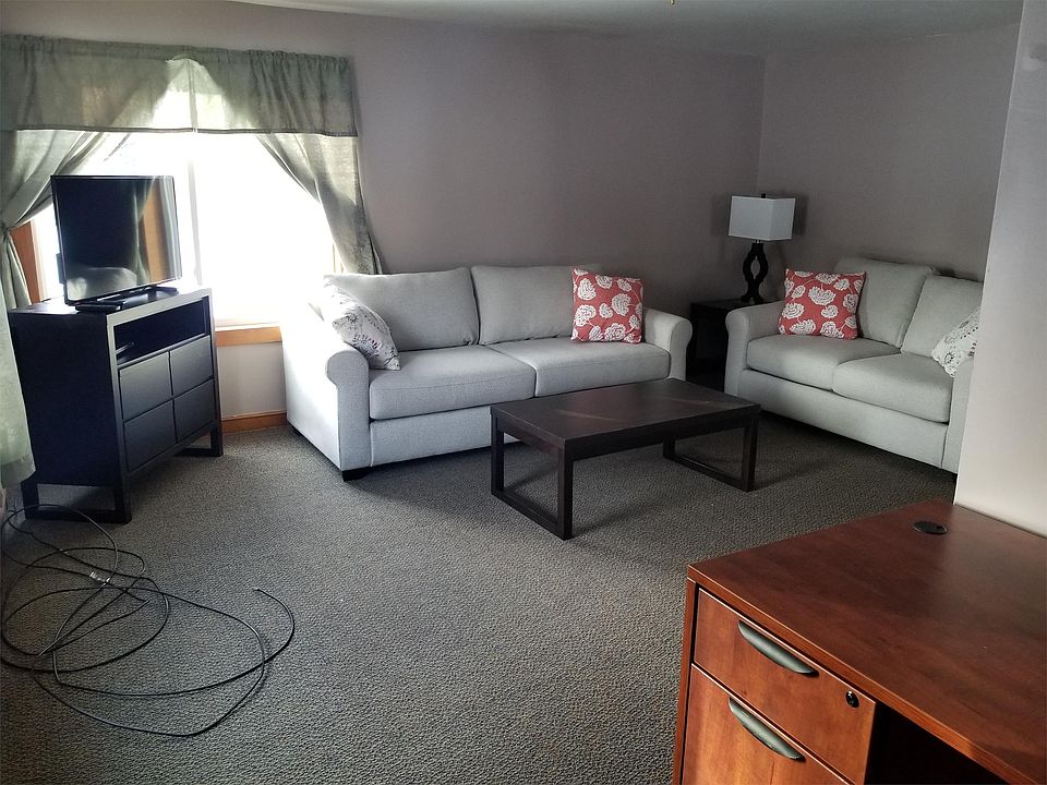 1111 Roosevelt Rd Se Bemidji Mn 56601 Zillow