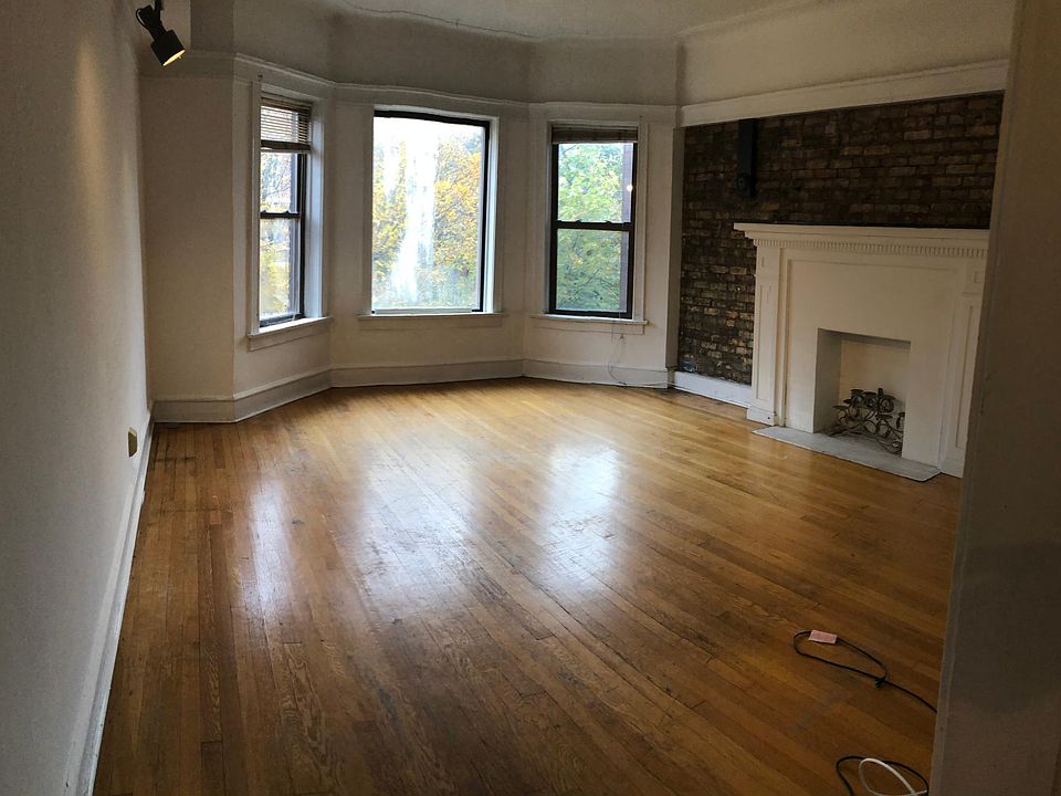 3755 N Fremont St 1a Chicago Il 60613 Zillow