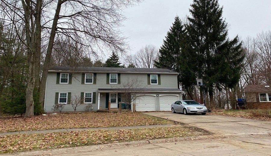 4424 Lunar Dr, Stow, OH 44224 | Zillow