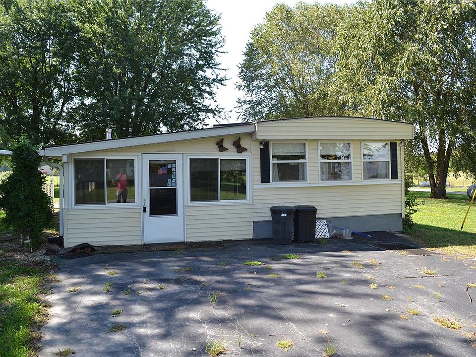 19929 Boulder Rd Carlyle Il 62231 Mls 19069940 Zillow