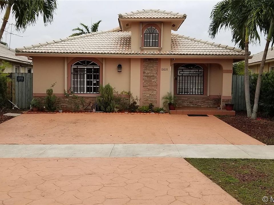 12635 Nw 98th Pl Hialeah Gardens Fl 33018 Zillow