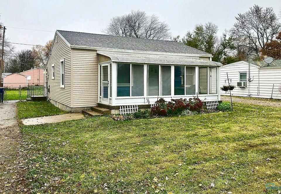 5040 South Ave Toledo Oh 43615 Mls 6033120 Zillow 5040 South Ave Toledo Oh 43615