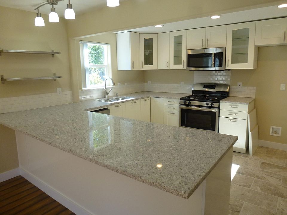 3610 Se 141st Ave B Portland Or 97236 Zillow