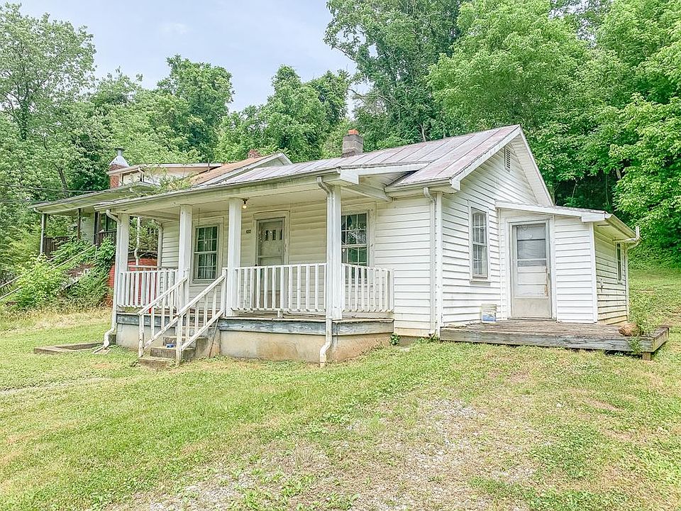 2016 Appalachian Dr Martinsville Va 24112