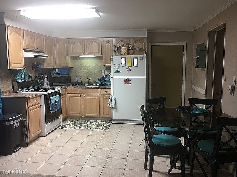 200 Burns Ave Syracuse Ny 13206 Zillow