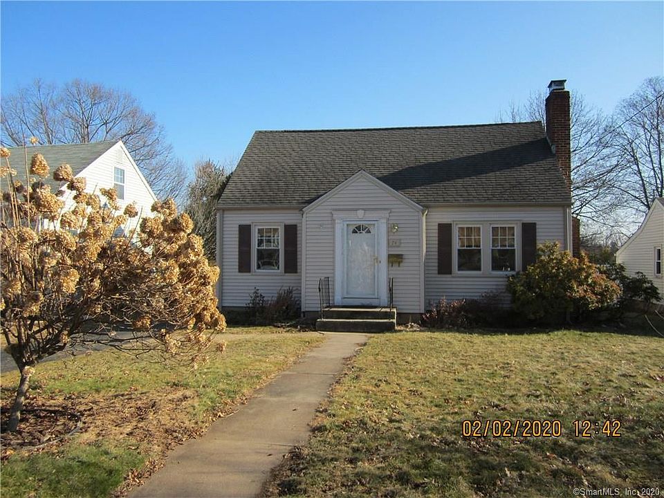 74 Buckland Rd Wethersfield Ct 06109 Mls 170268568 Zillow 74 Buckland Rd Wethersfield Ct 06109