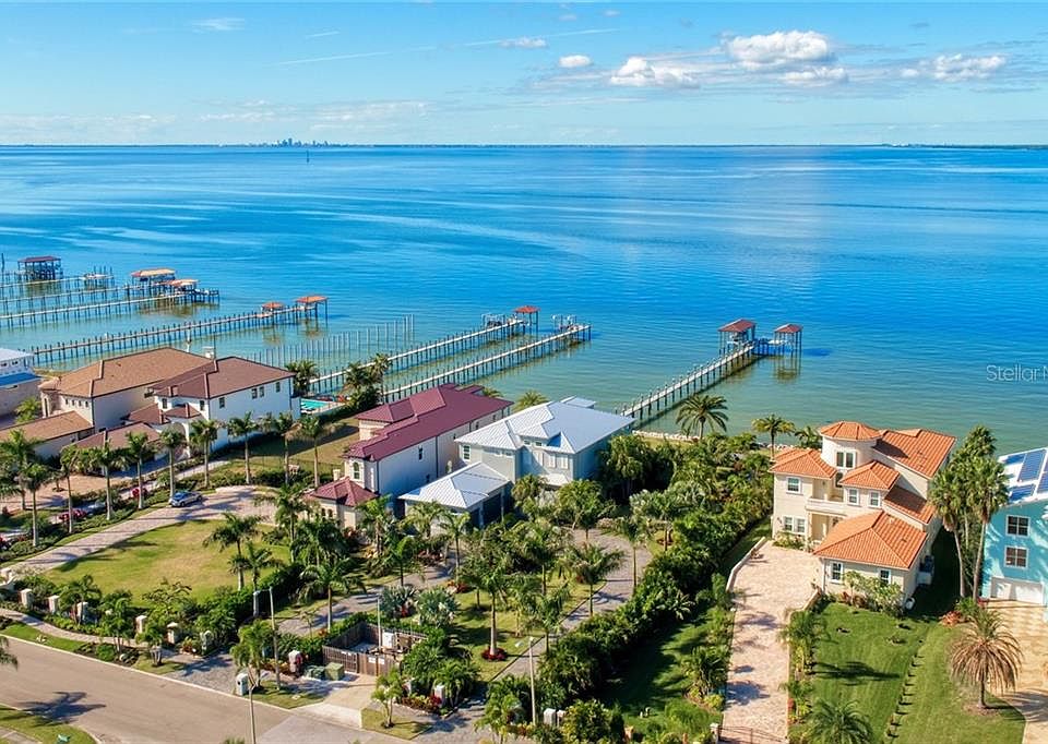 6626 Surfside Blvd Apollo Beach Fl 33572 Zillow 6626 Surfside Blvd Apollo Beach Fl