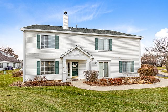 692 Fieldcrest Dr Unit A South Elgin Il 60177 Zillow