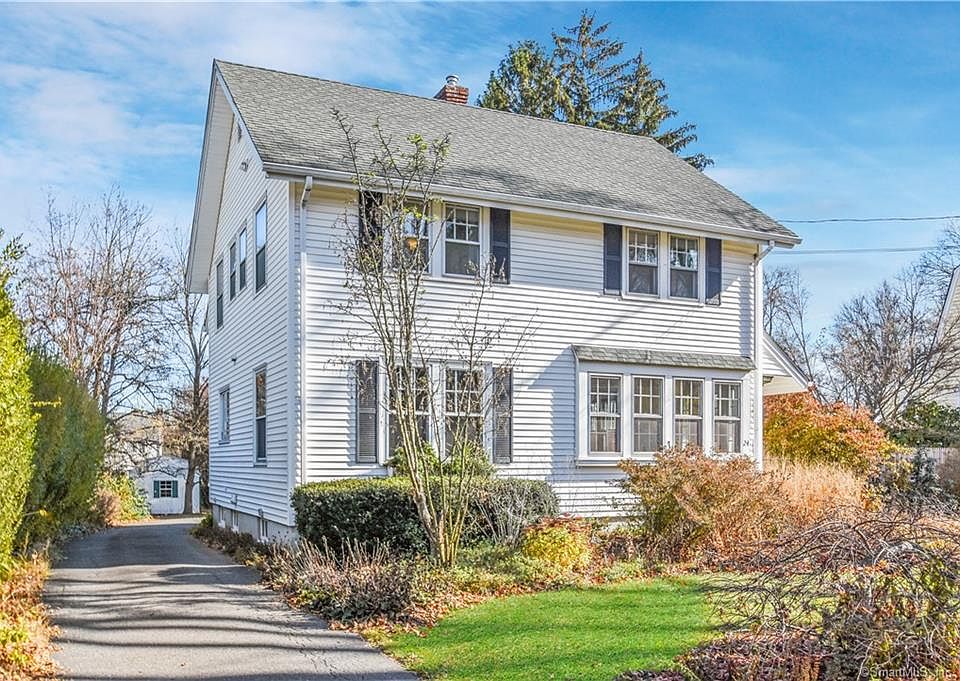 24 Pleasant St West Hartford Ct 06107 Mls 170251425 Zillow