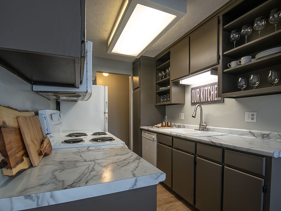 1211 S 121st Plz Apt 317 Omaha Ne 68144 Zillow