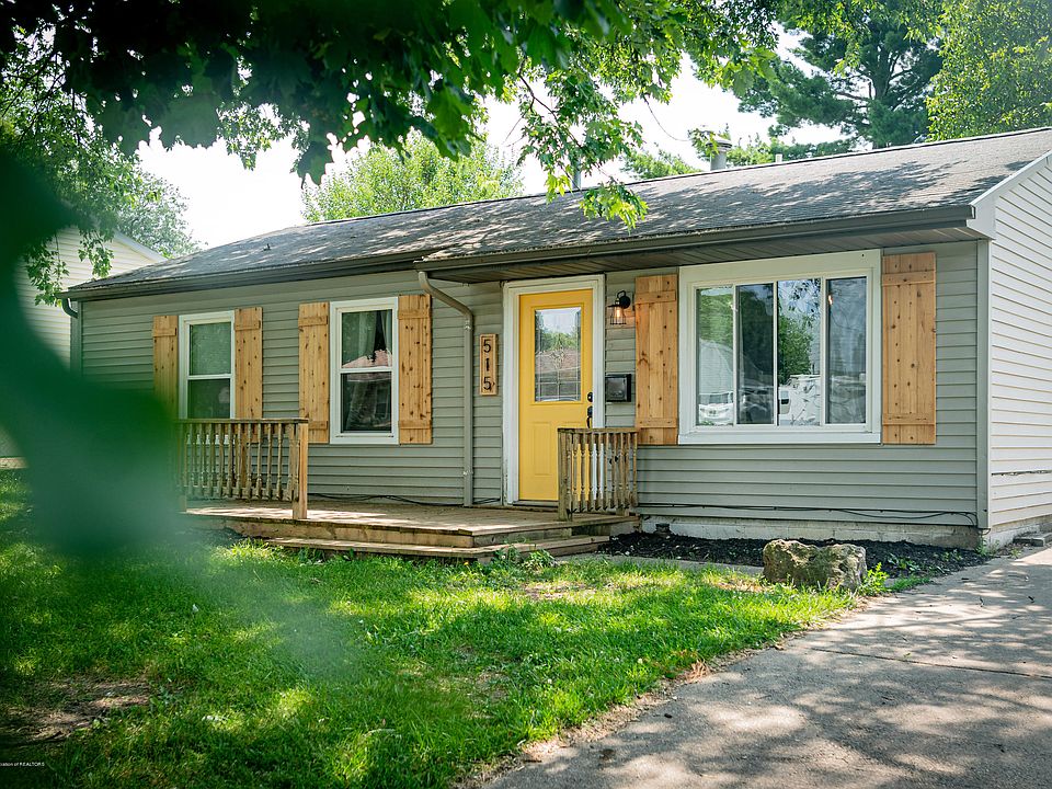 515 Beechwood St Lansing Mi 48910 Mls 239168 Zillow