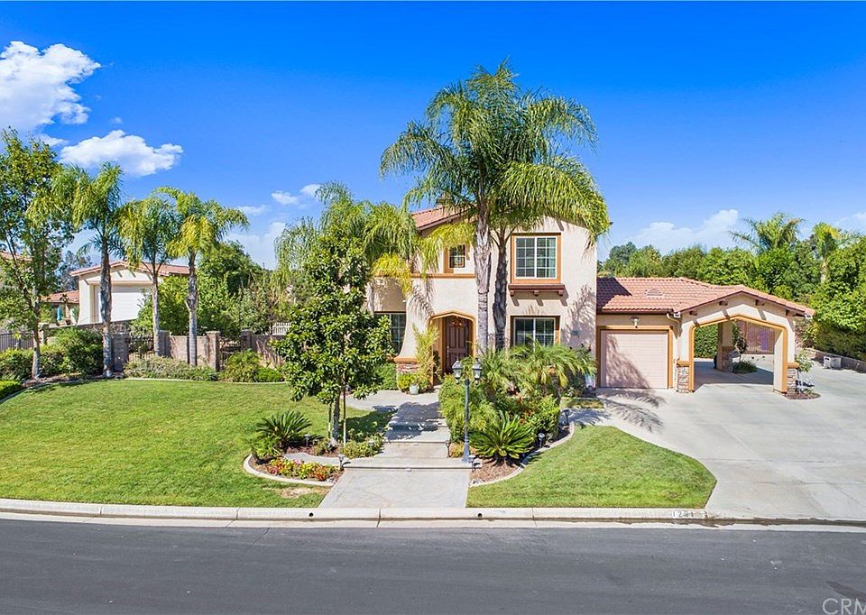 1261 Las Ventanas Way Riverside Ca 92508 Zillow