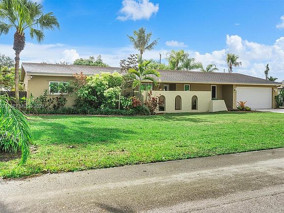 5th image of 13241 SW 99th Ct