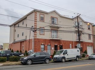 210 Trumbull St APT 8, Elizabeth, NJ 07206