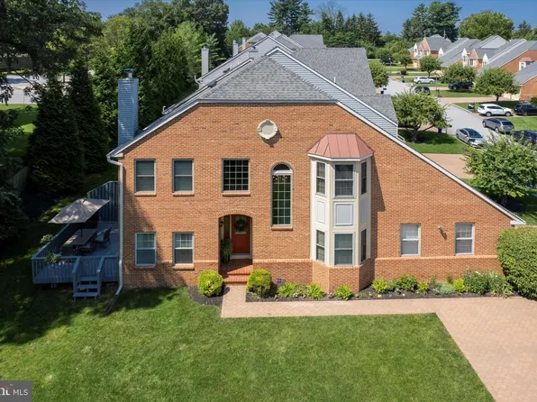 126 Springton Mews Cir, Media, PA 19063