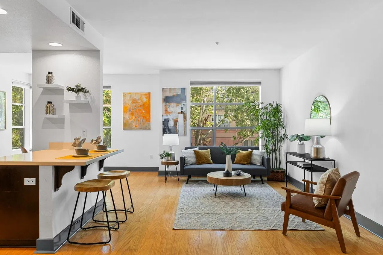 2 bed, 2.5 bath, 1352 sqft, $3,550 — Photo 3