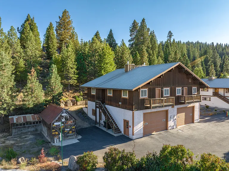 Iconic Truckee location