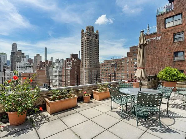205 E 77th St APT 3H, Manhattan, NY 10075