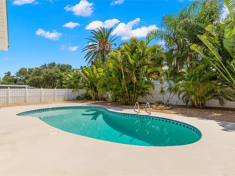 297 Monte Cristo Blvd — Photo 35