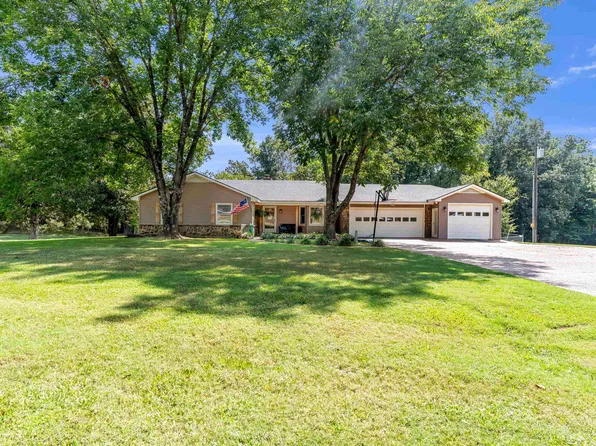 285 Woodbridge Rd, Somerville, TN 38068