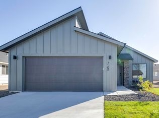 3842 E Syracuse St, Nampa, ID 83686