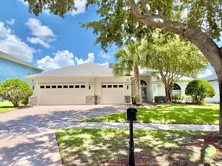 4367 Conroy Club Dr — Photo 1
