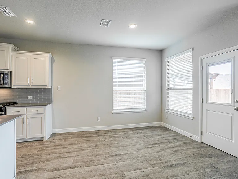 15825 Bronte Ln — Photo 11