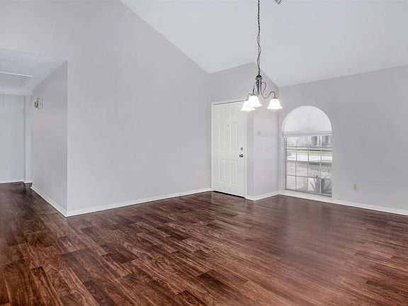 4th image of 11527 Sagewind Dr