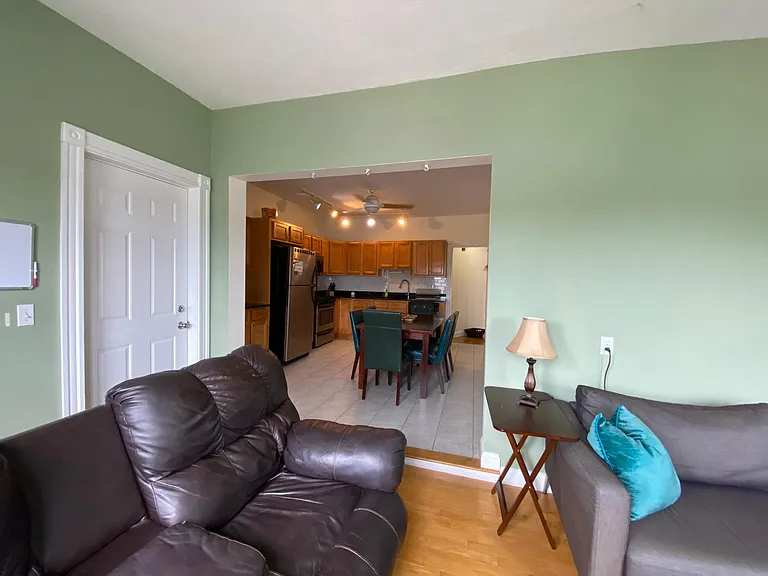 480 Medford St #6 — Photo 7