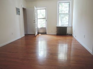 3137 28th Rd #2, Astoria, NY 11102