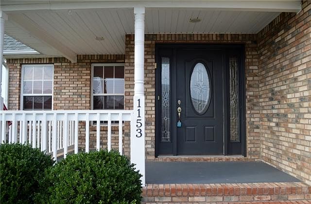 1st image of 1153 Castlewood Dr