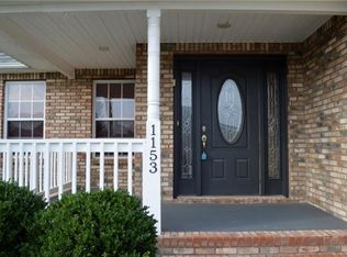 1153 Castlewood Dr, Clarksville, TN 37042