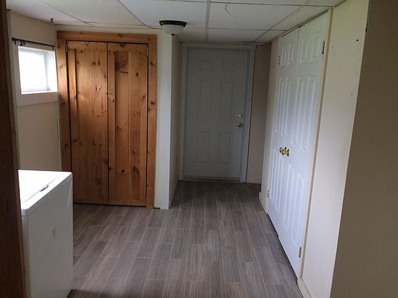 entry mud room and laundry