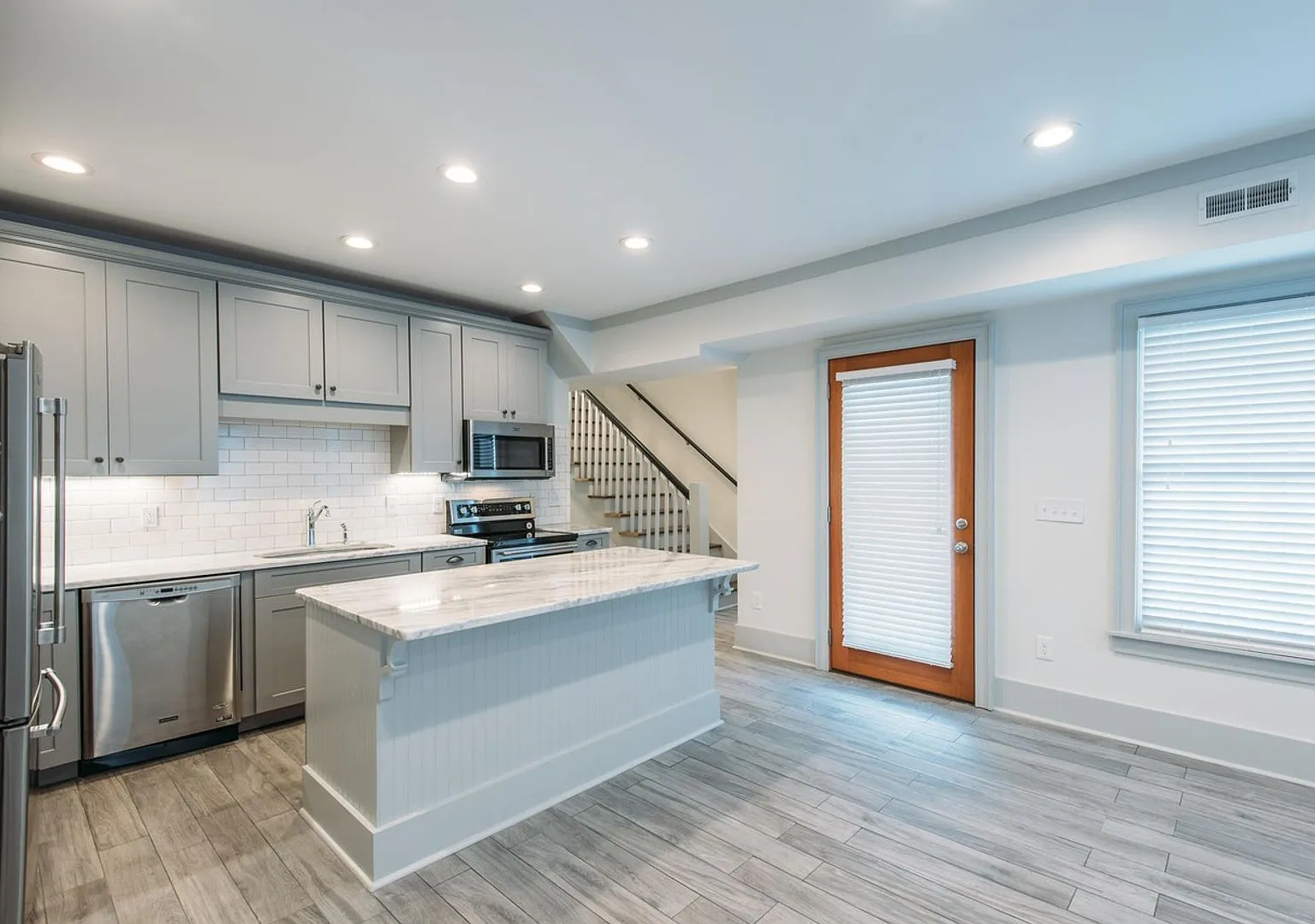 10 Orrs Court — Photo 2