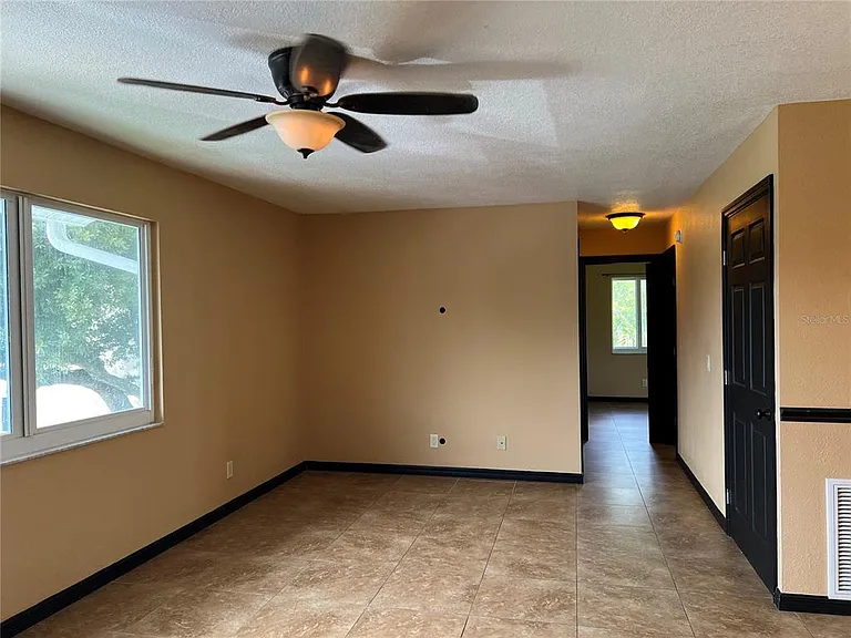 22481 Westchester Blvd #B27 — Photo 6