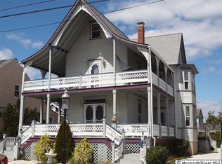 32 3rd Ave, Seaside Park, NJ 08752