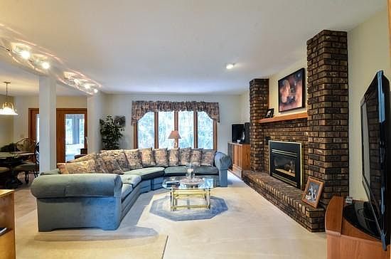1st image of 4622 Parkcliff Dr