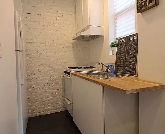 4th image of 341 S 5th St #1B