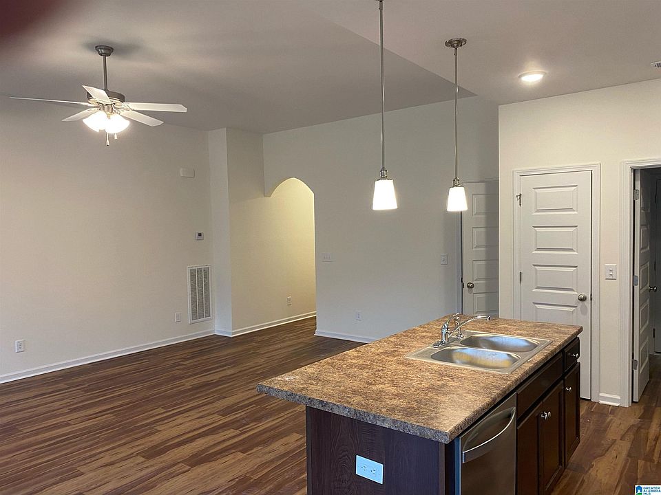 745 Valley Rd, Oneonta, AL 35121 | MLS #21381047 | Zillow