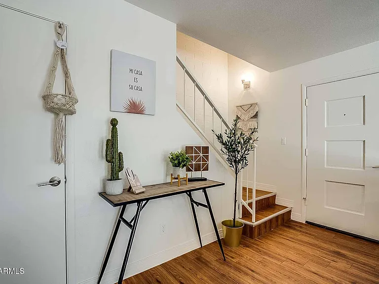 7906 E Keim Dr — Photo 5