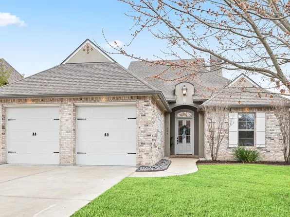 306 Flora Springs Dr, Youngsville, LA 70592