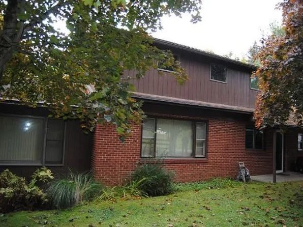 111 Pine St, Kane, PA 16735